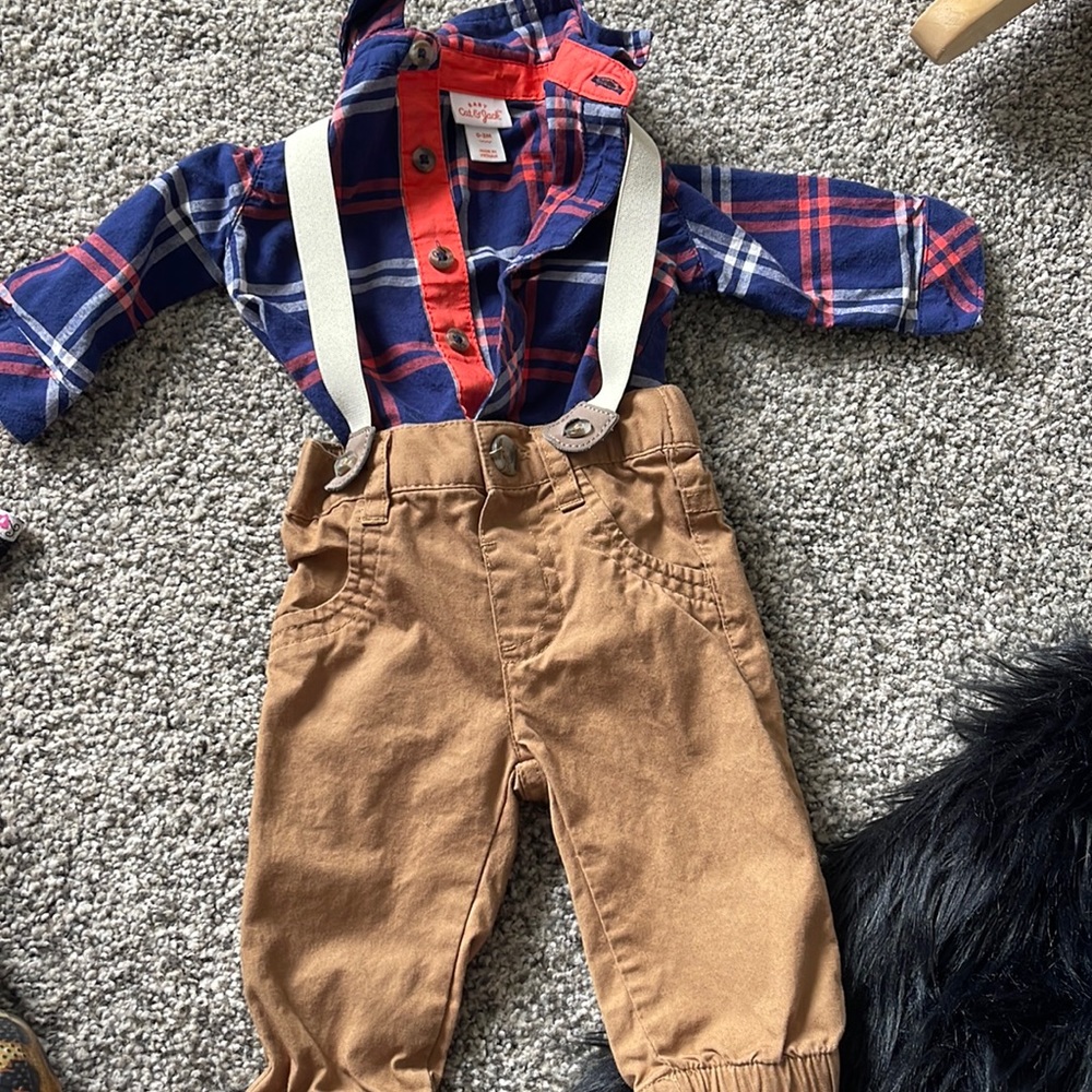 Suspenders outfit